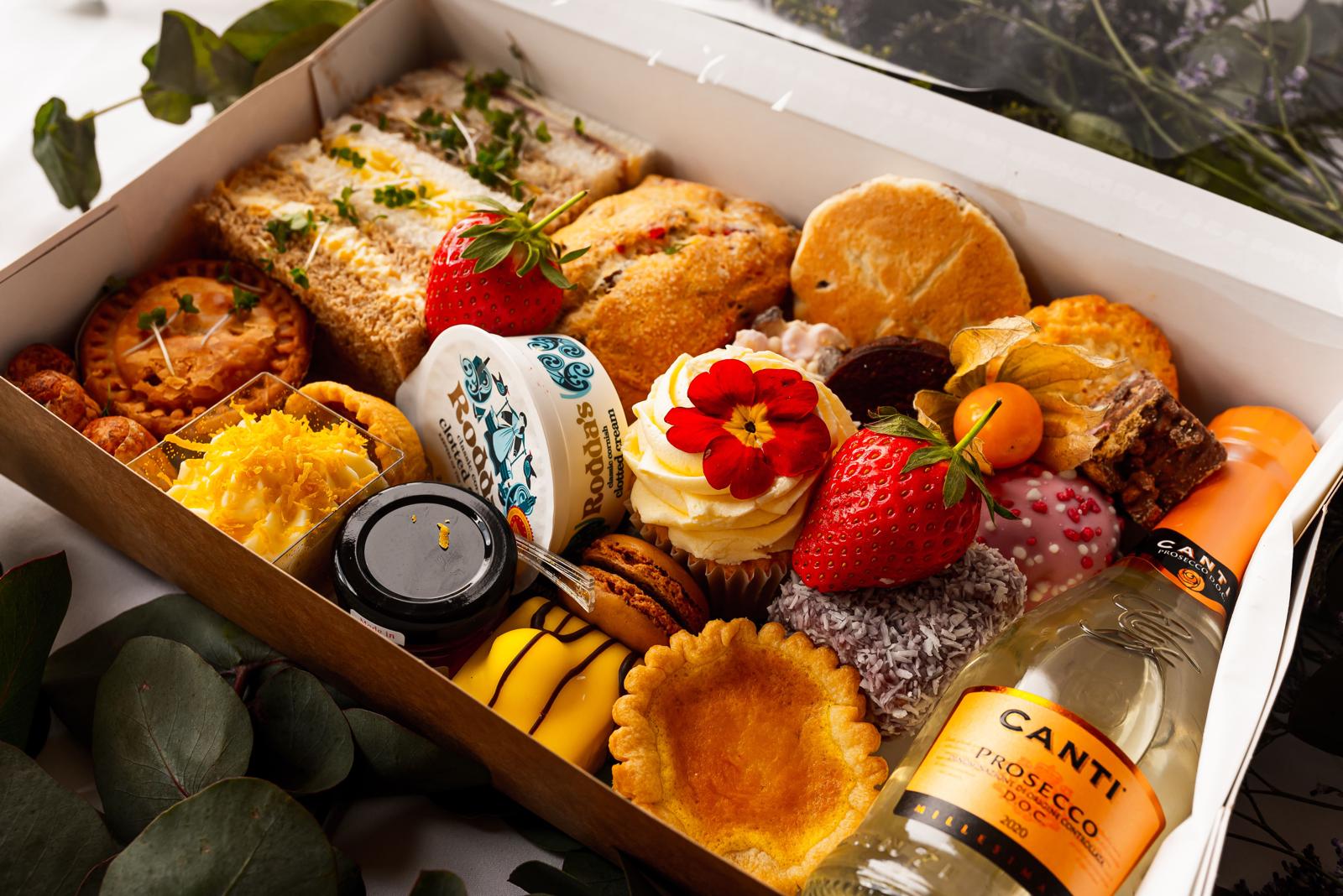 afternoon tea box